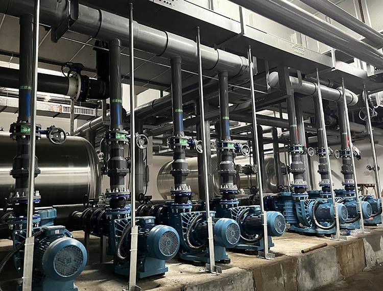 AQUA愛克專業(yè)泳池設(shè)備廠家<strong></p>
<p>泳池設(shè)備</strong>，讓每一方泳池水都安全可依:泳池設(shè)備