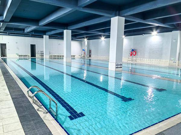 廣州千葉以專業(yè)泳池設(shè)備，開(kāi)啟鄭州游泳館暢游新體驗(yàn):泳池設(shè)備