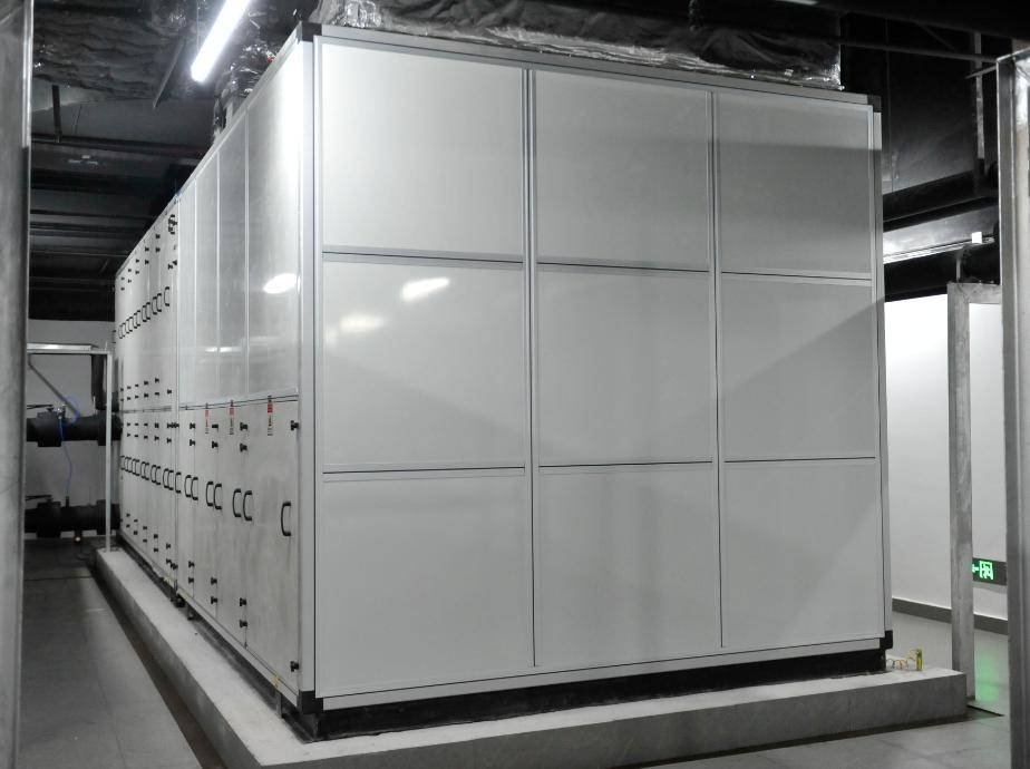 廣東聯(lián)盛36年專業(yè)泳池設(shè)備廠家<strong></p>
<p>泳池設(shè)備</strong>，以技術(shù)贏得客戶信任:泳池設(shè)備