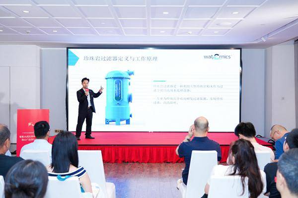 Waternics水武仕珍珠巖過濾器節(jié)能90%<strong></p>
<p>泳池設(shè)備</strong>，助推泳池過濾設(shè)備技術(shù)新發(fā)展:泳池設(shè)備