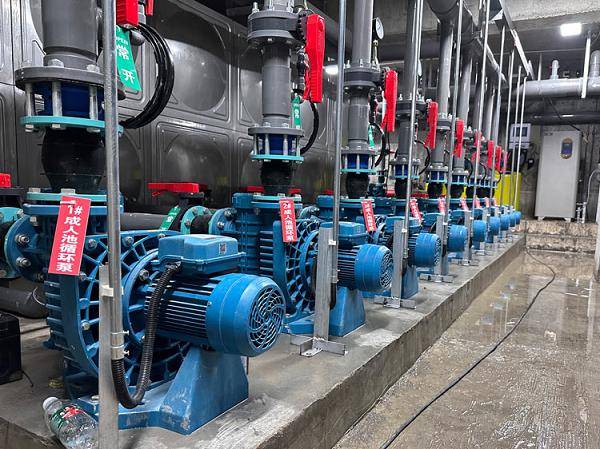 廣州千葉攜AQUA愛(ài)克泳池設(shè)備<strong></p>
<p>泳池設(shè)備</strong>，推動(dòng)貴州泳池項(xiàng)目高質(zhì)量落地:泳池設(shè)備